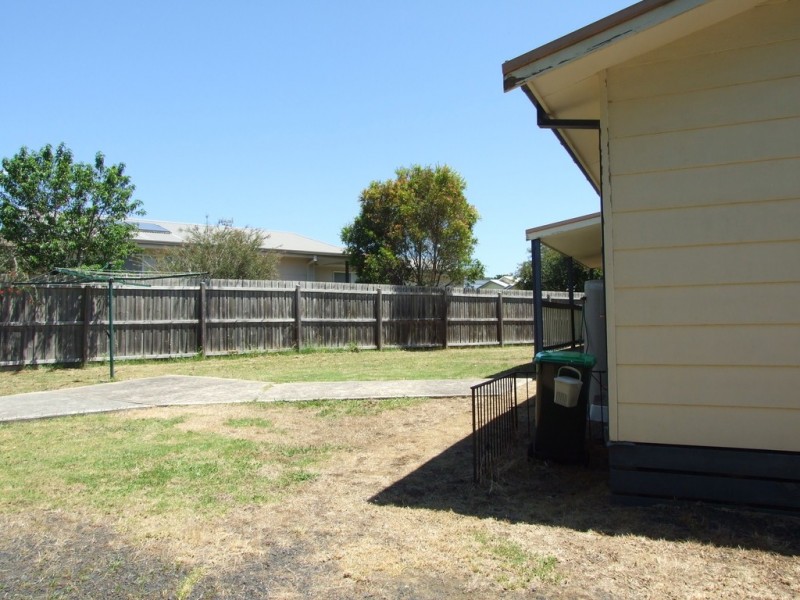 40 Manna Gum Drive, Cowes VIC 3922