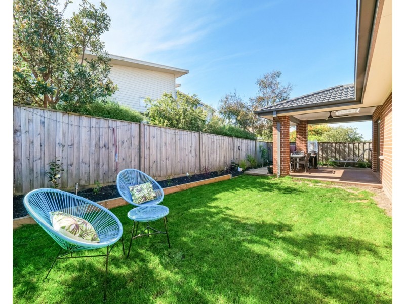10 Wagtail Way, Cowes VIC 3922