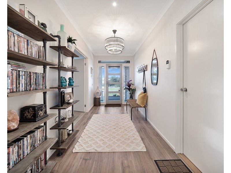 10 Wagtail Way, Cowes VIC 3922