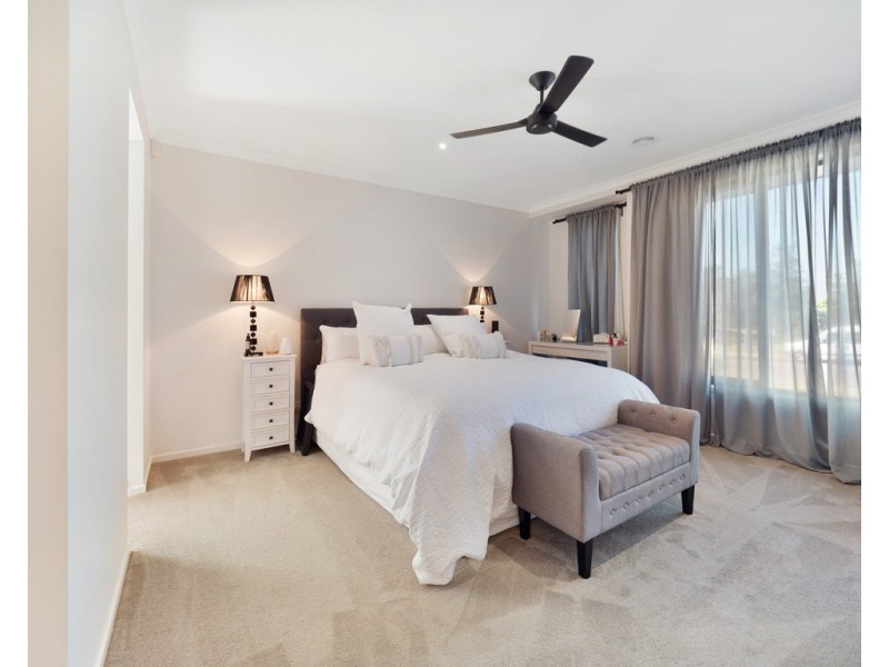 10 Wagtail Way, Cowes VIC 3922