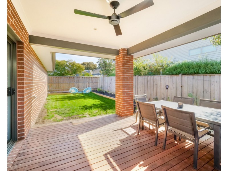 10 Wagtail Way, Cowes VIC 3922