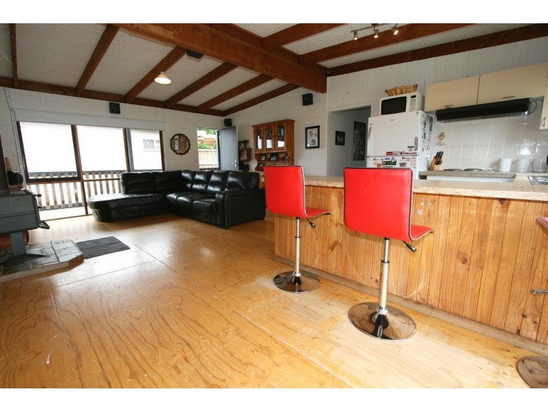 10 Teddy Bear Lane, Cowes VIC 3922