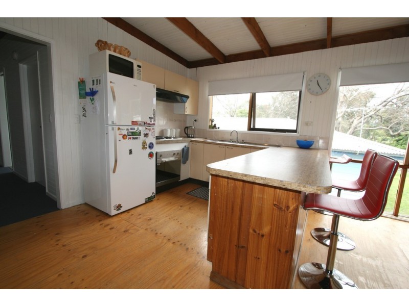 10 Teddy Bear Lane, Cowes VIC 3922