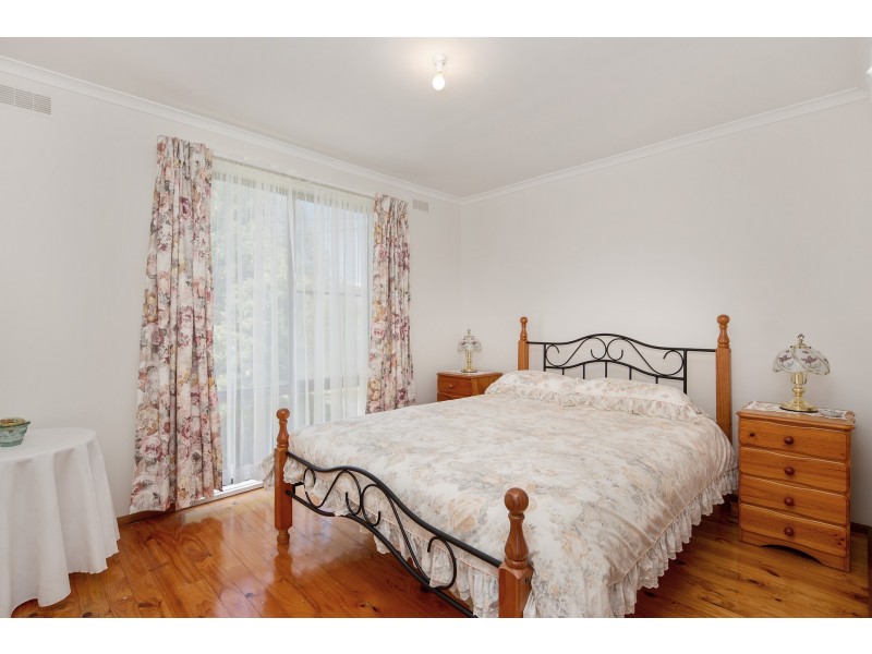 8 Bowcombe Crescent, Ventnor VIC 3922