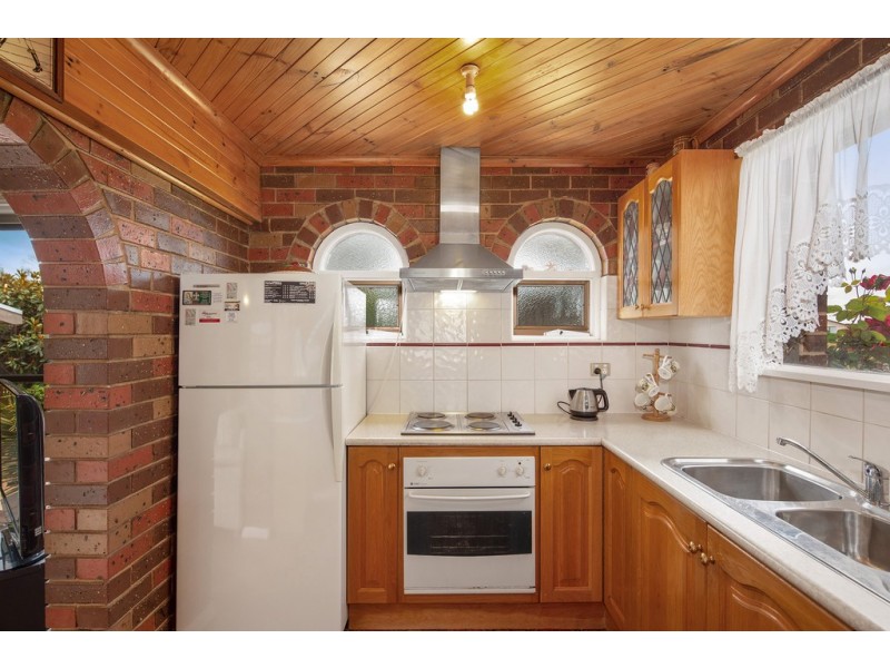 8 Bowcombe Crescent, Ventnor VIC 3922