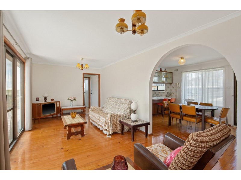 8 Bowcombe Crescent, Ventnor VIC 3922