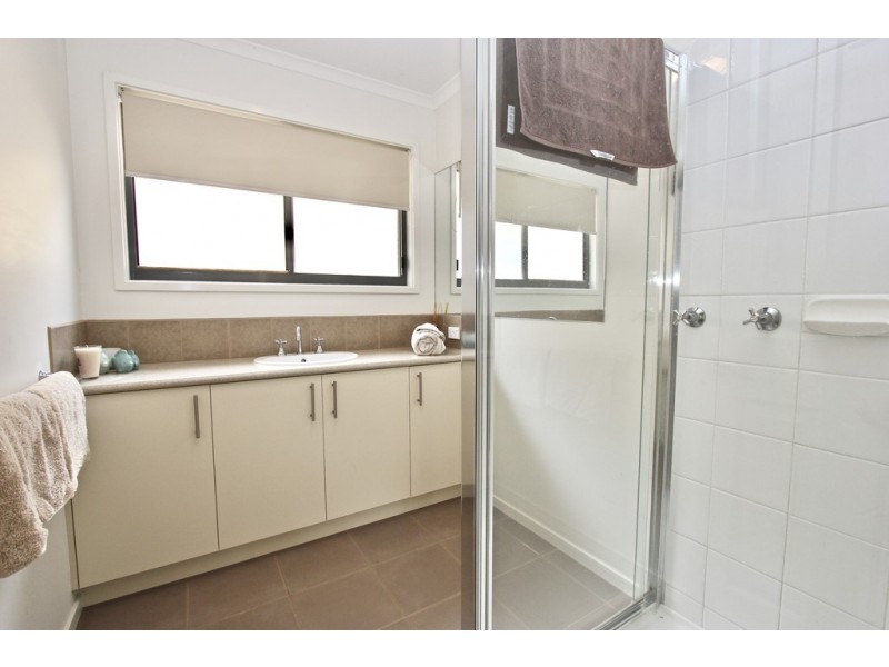 39 Galleon Crescent, Sunset Strip VIC 3922