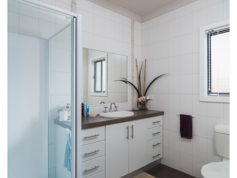 14 Roderick Close, Cowes VIC 3922