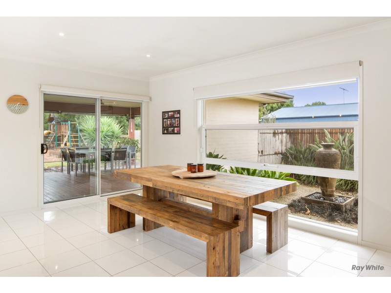 6 Shelly Court, Cowes VIC 3922