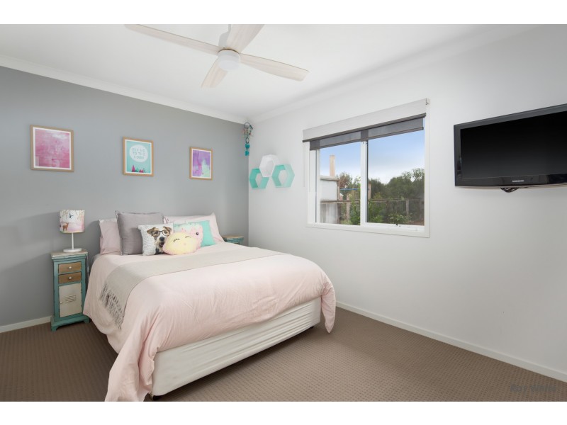 6 Shelly Court, Cowes VIC 3922