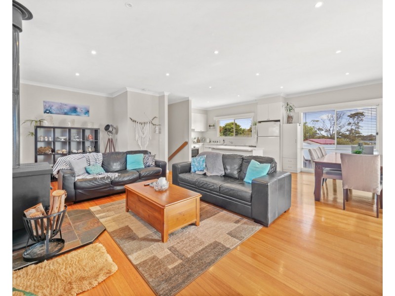 22 Bermagui Crescent, Sunset Strip VIC 3922