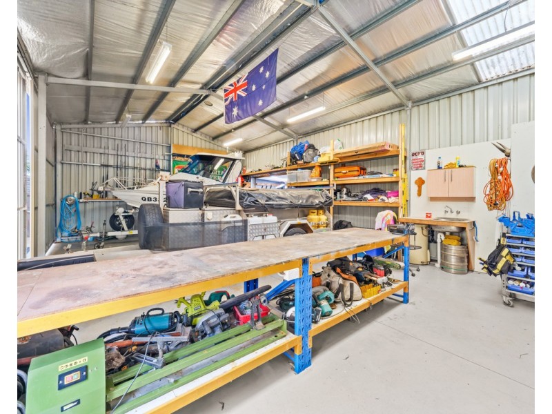 22 Bermagui Crescent, Sunset Strip VIC 3922