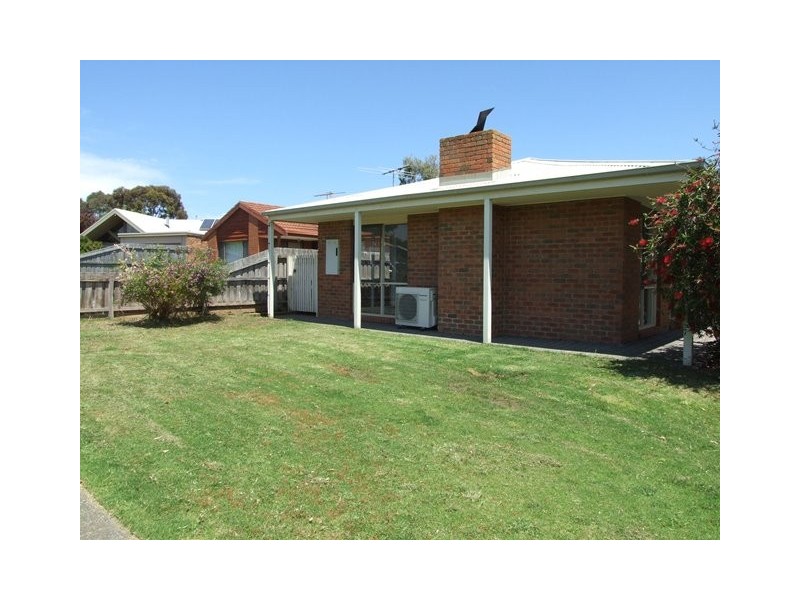 75 Wyndham Avenue, Cowes VIC 3922