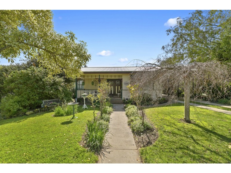 100 Church Street, Cowes VIC 3922