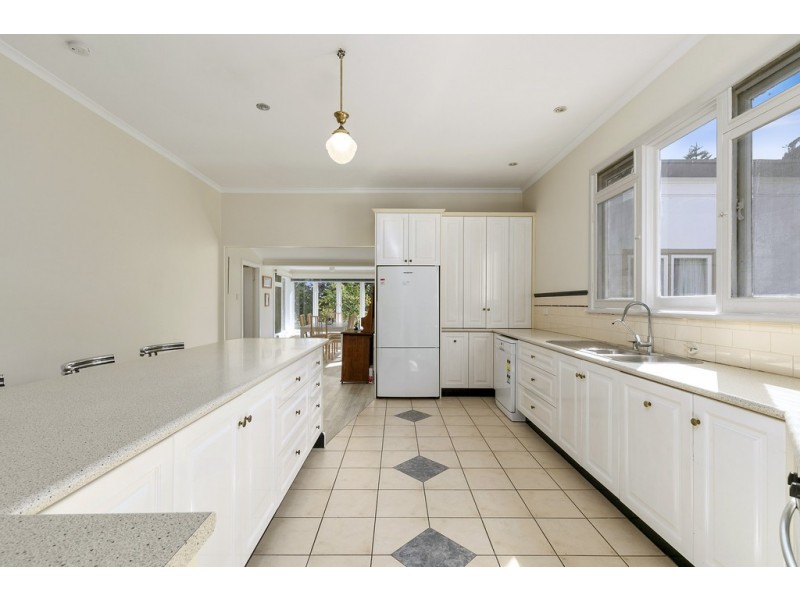 100 Church Street, Cowes VIC 3922