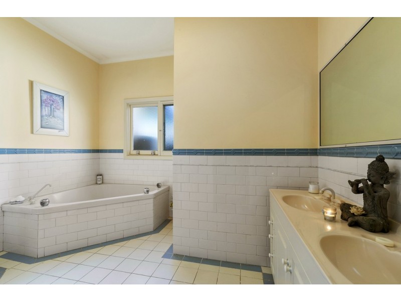 100 Church Street, Cowes VIC 3922