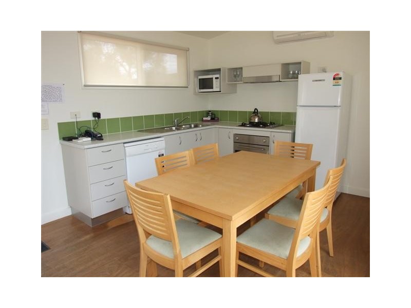 236/2124 Phillip Island Road, Cowes VIC 3922