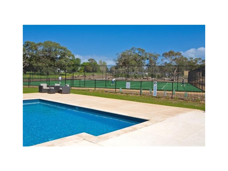 236/2124 Phillip Island Road, Cowes VIC 3922