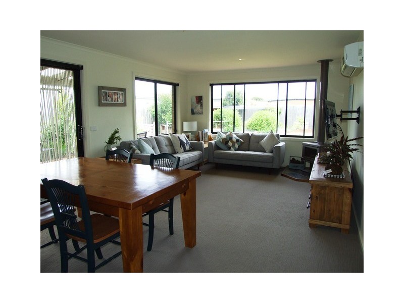 8 Ocean Reach, Cape Woolamai VIC 3925