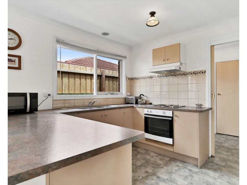 75 Wyndham Avenue, Cowes VIC 3922