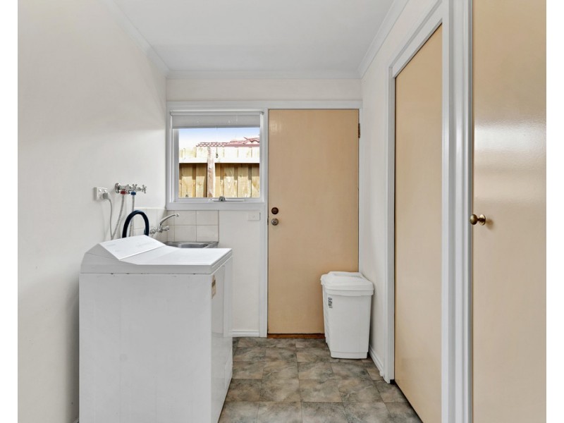 75 Wyndham Avenue, Cowes VIC 3922