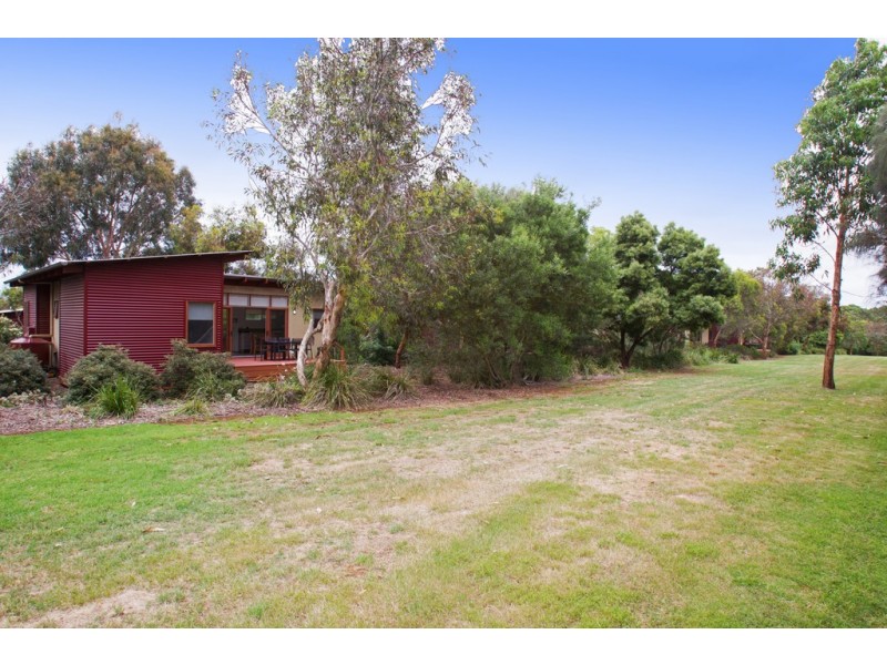 142/2128 Phillip Island Road, Cowes VIC 3922