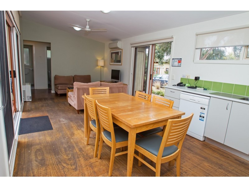 142/2128 Phillip Island Road, Cowes VIC 3922