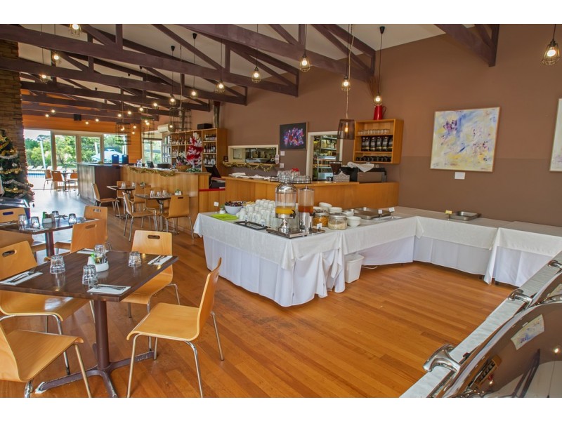 142/2128 Phillip Island Road, Cowes VIC 3922