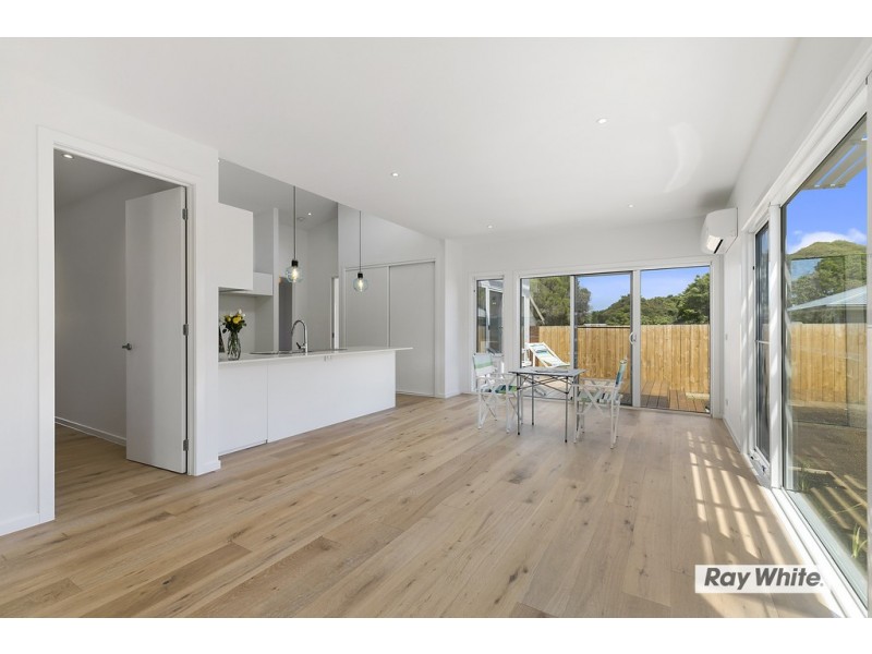 2/133 Church Street, Cowes VIC 3922