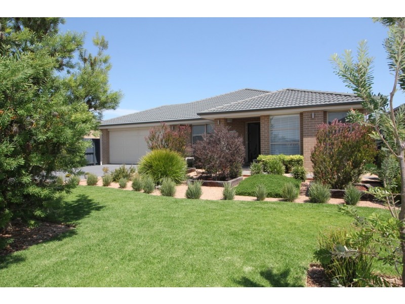 7 Shoalhaven Road, Cowes VIC 3922