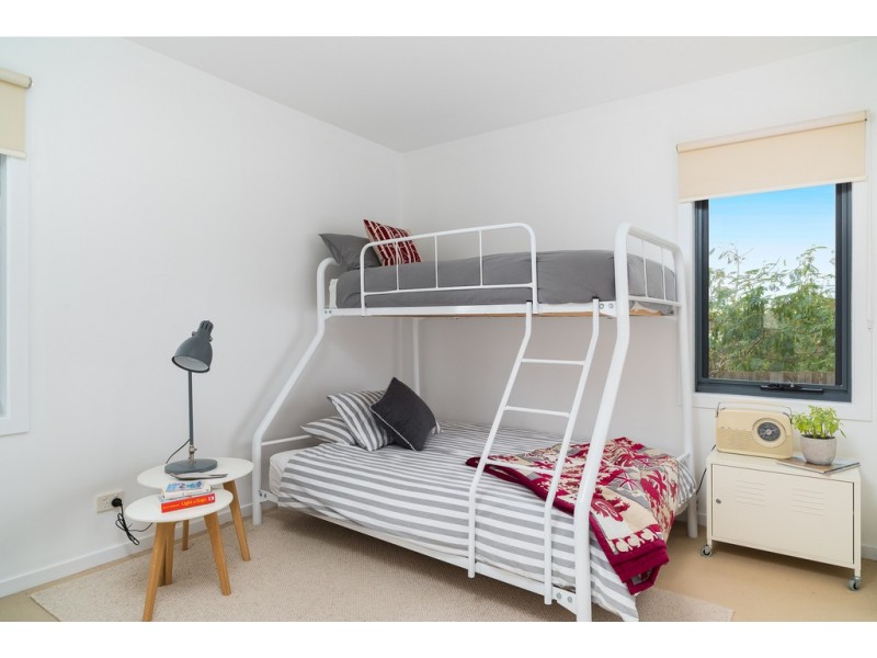 1A Hollywood Crescent, Smiths Beach VIC 3922