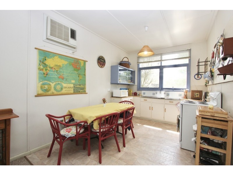 13 Devon Avenue, Cowes VIC 3922