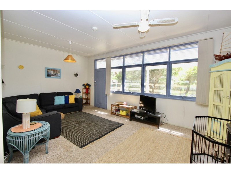 13 Devon Avenue, Cowes VIC 3922