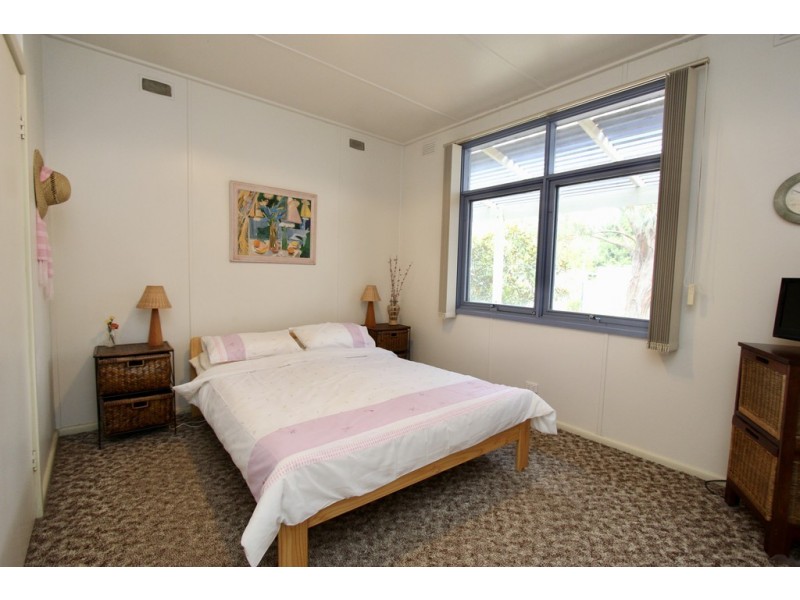 13 Devon Avenue, Cowes VIC 3922