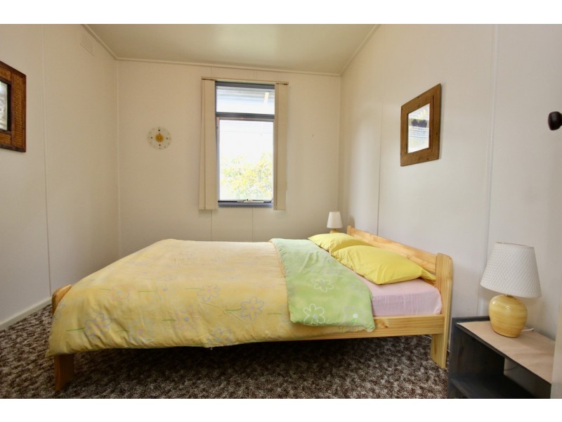 13 Devon Avenue, Cowes VIC 3922