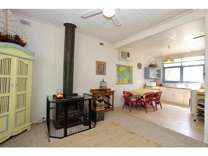 13 Devon Avenue, Cowes VIC 3922