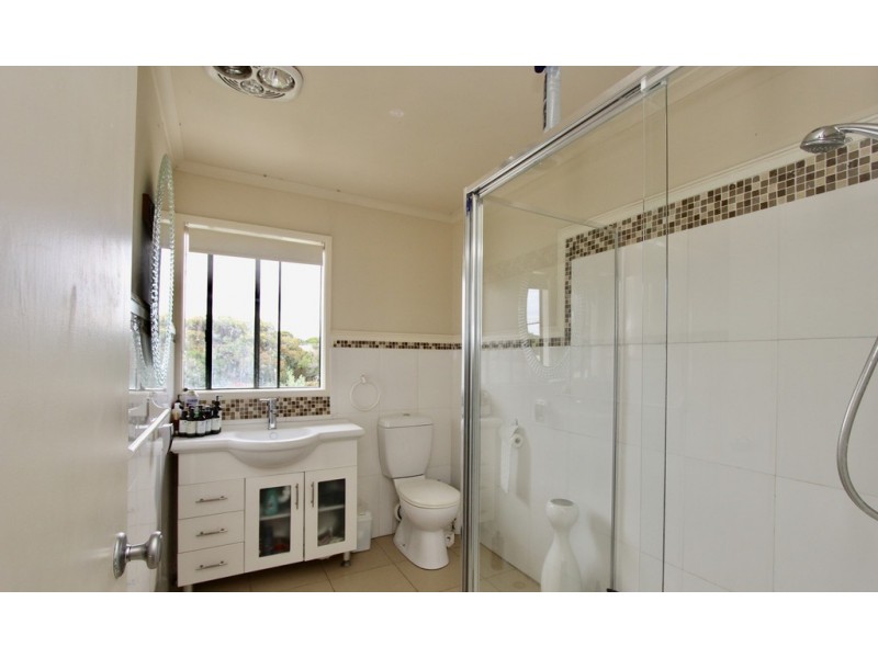 4 The Esplanade, Sunderland Bay VIC 3922