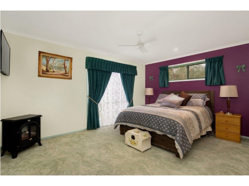 5 Amanda Close, Cowes VIC 3922