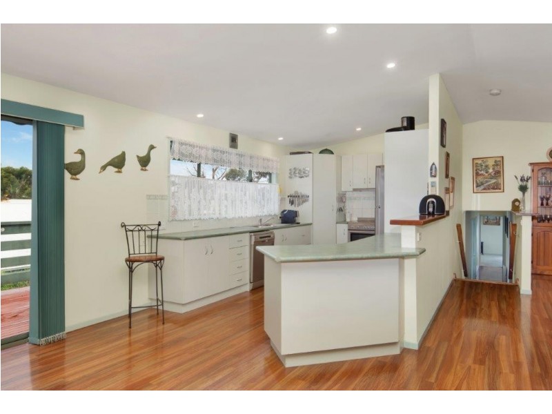 5 Amanda Close, Cowes VIC 3922