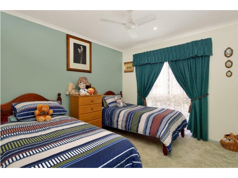 5 Amanda Close, Cowes VIC 3922