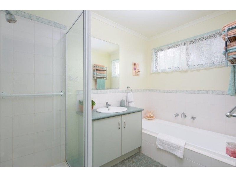 5 Amanda Close, Cowes VIC 3922