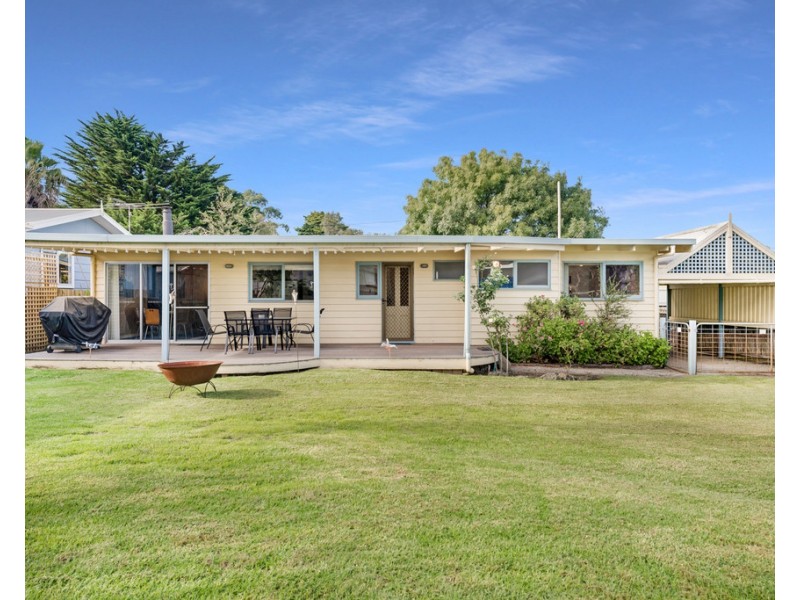 12 California Drive, Smiths Beach VIC 3922