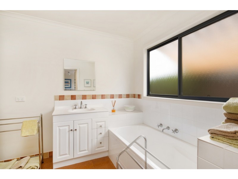 1 Tedwood Court, Silverleaves VIC 3922