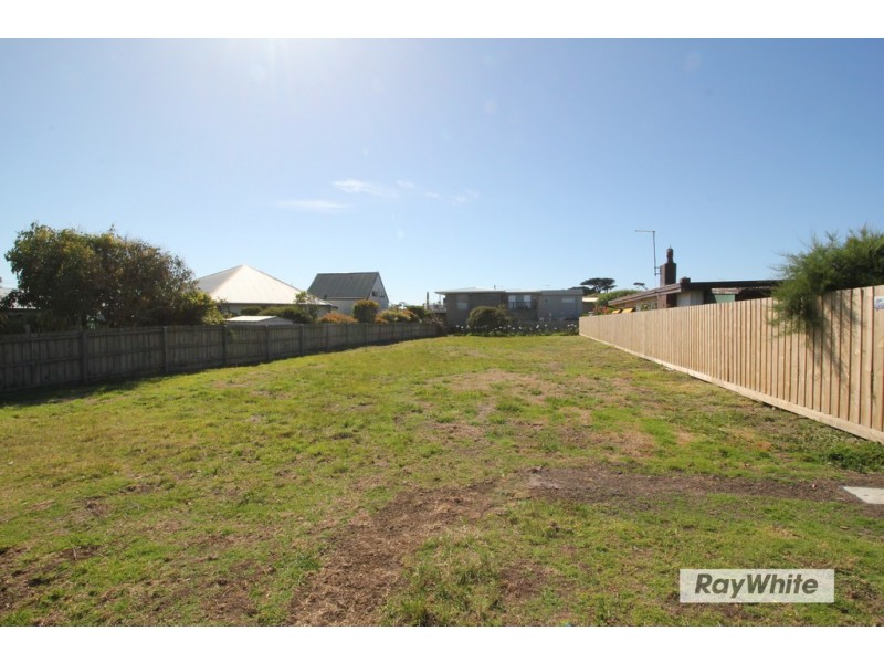3 Glen Street, Surf Beach VIC 3922