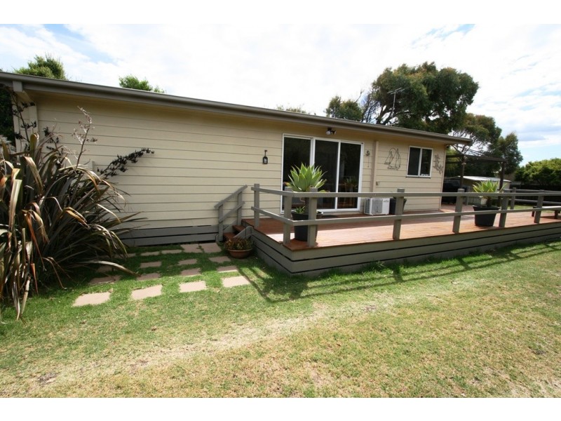 8 Seaspray Avenue, Cape Woolamai VIC 3925