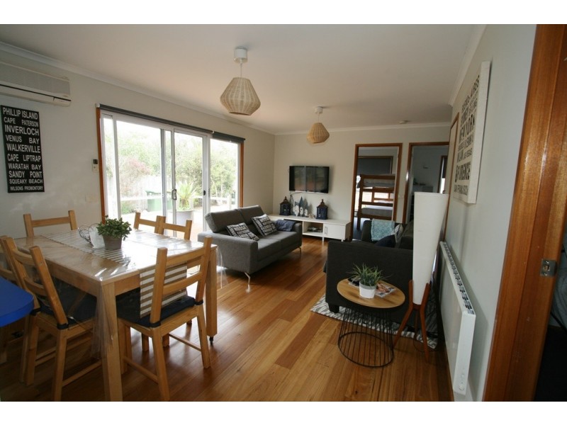 8 Seaspray Avenue, Cape Woolamai VIC 3925