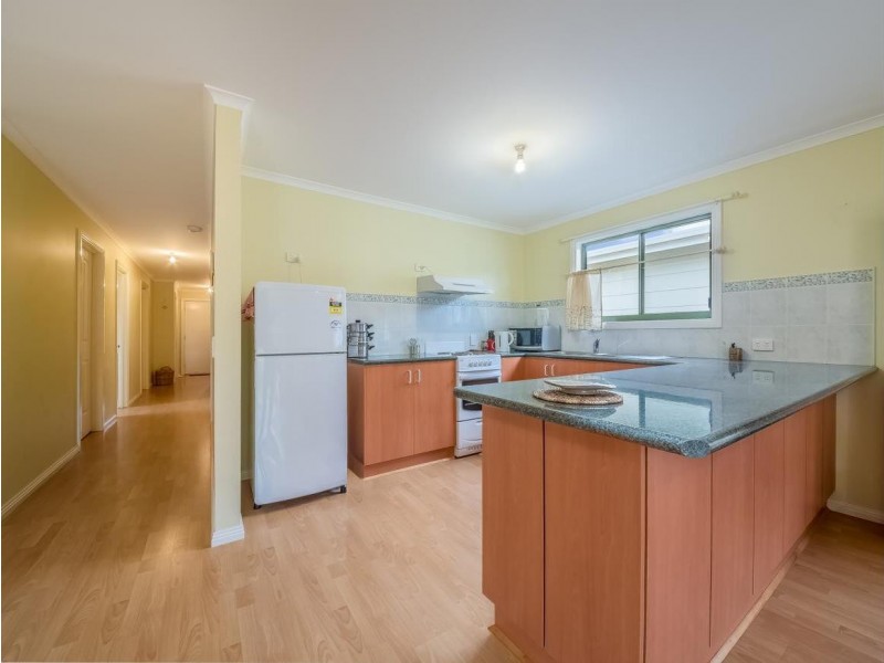 9a Golden Court, Sunset Strip VIC 3922