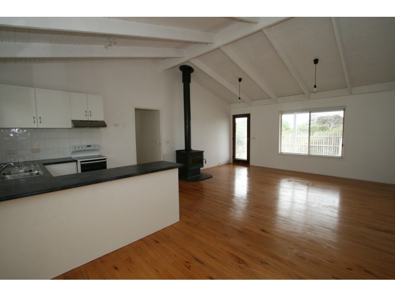 19 Sinclair Avenue, Surf Beach VIC 3922