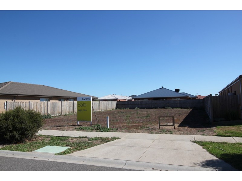 11 Grampian Boulevard, Cowes VIC 3922