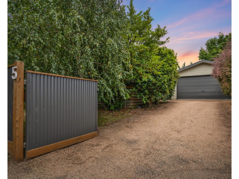 5 Hastings Street, Rhyll VIC 3923